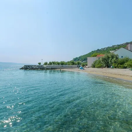 Διαμέρισμα Roko *